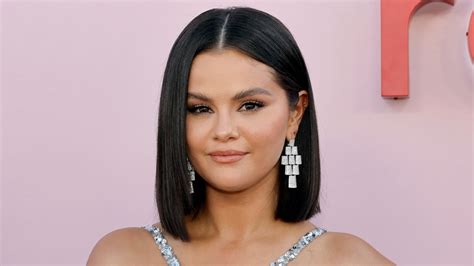 Selena Gomez reveals which cosmetic procedure she’s had ...